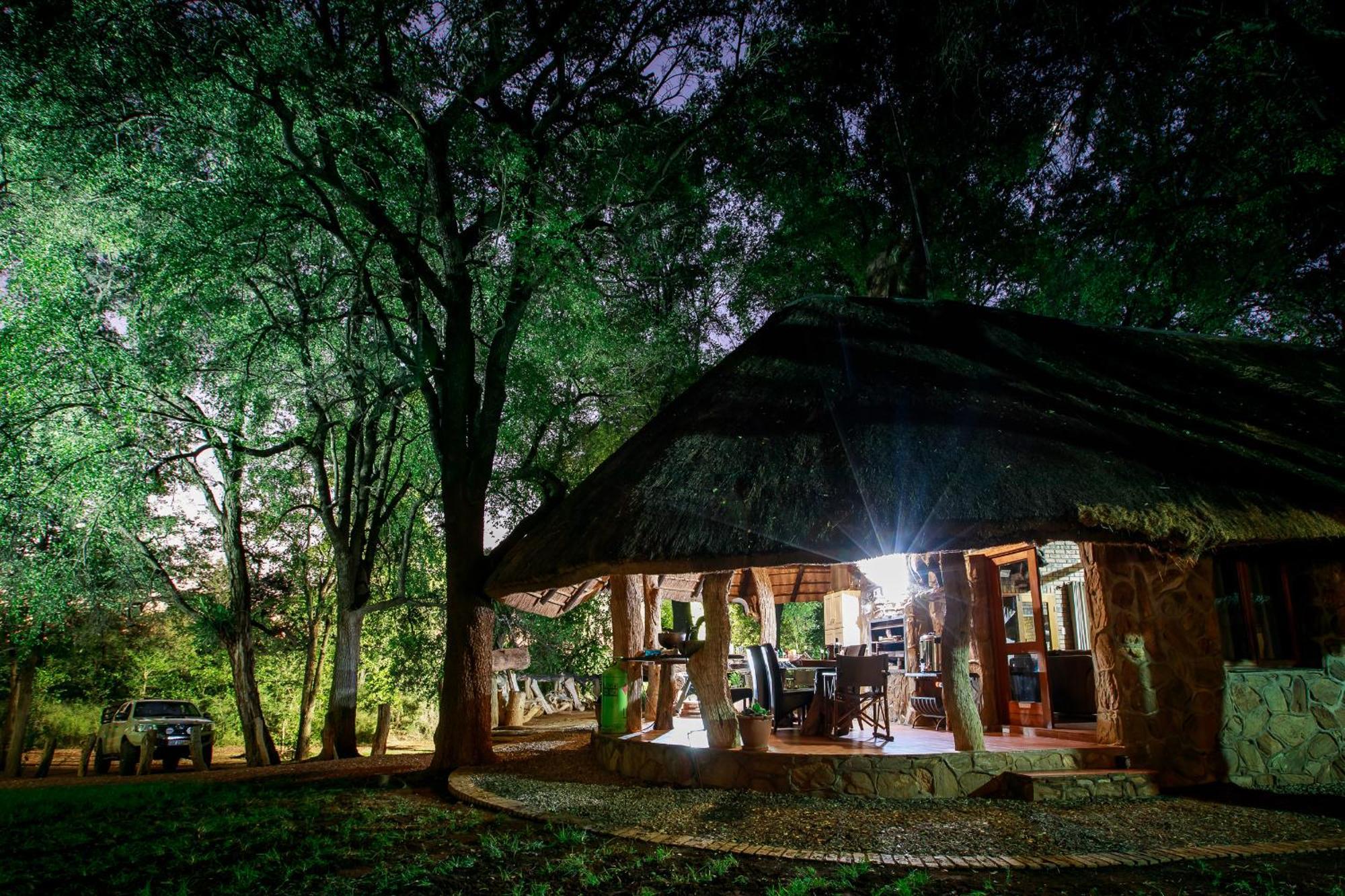 Sable Creek Safari Lodge Тзанеен Экстерьер фото